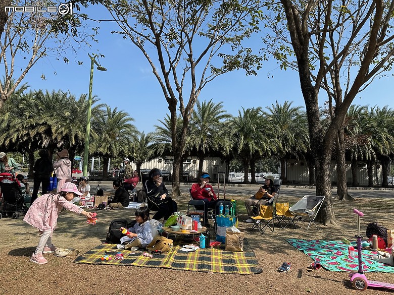 【小惡魔金龍踏春】親子放電｜台南都會公園：奇美博物館免費遊，假日玩耍好去處