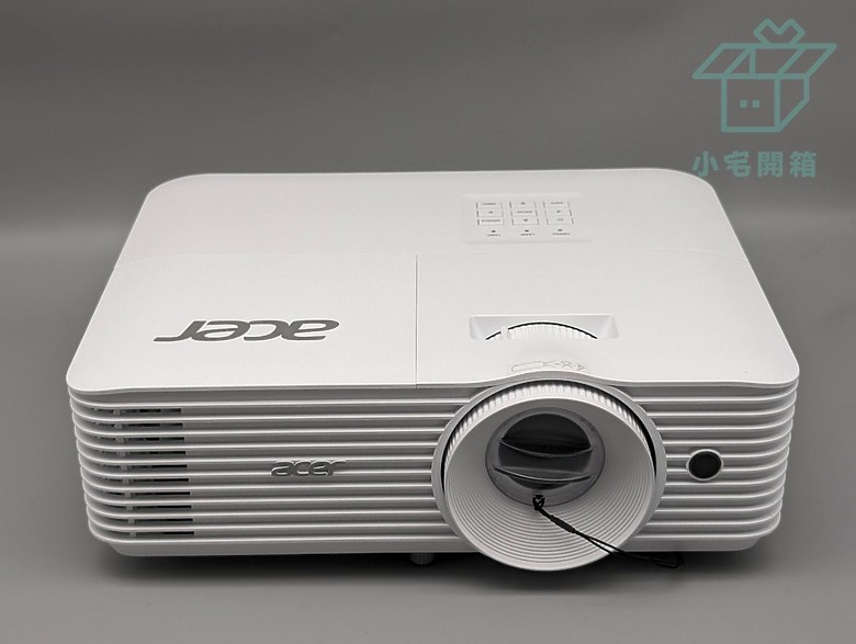 【小宅開箱】居家辦公都適用 極簡風投影機 Acer X1528Ki