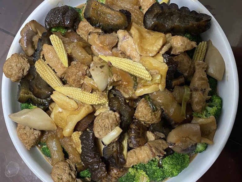 【小惡魔金龍踏春】幸福年夜飯好運龍總來～