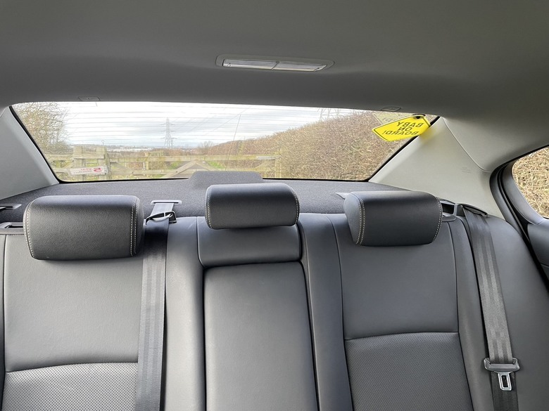 德法車之後,終究回到了豐田社長的五指山,這是曾經征戰BTCC 的 Avensis -- part 2 蘇格蘭高地長征