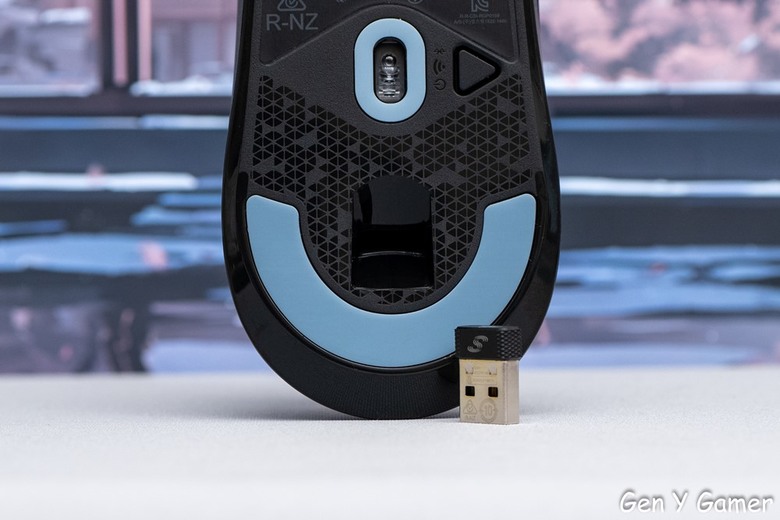 點我看大圖 FPS 競技取向滑鼠的後起之秀!Corsair M75 AIR Wireless
