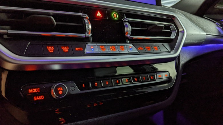 [開箱，建築師詳解 ] BMW X4 30i M sport - 外型帥氣，內在細膩的歐系跑旅