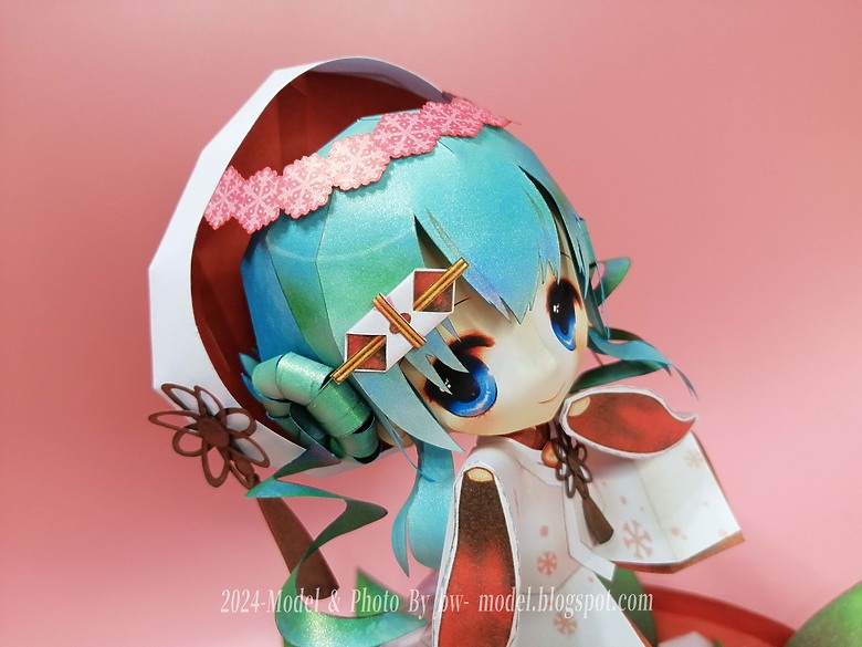 VOCALOID 初音未來(雪未來2013Ver.) 紙模型 製作