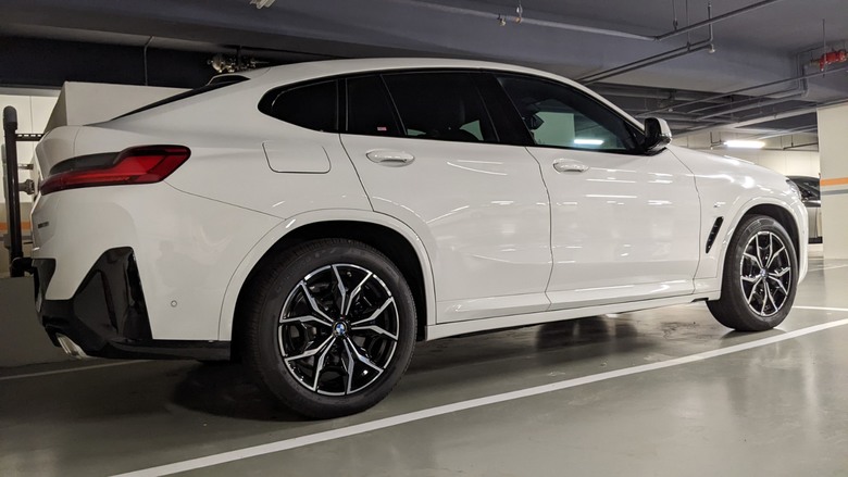 [開箱，建築師詳解 ] BMW X4 30i M sport - 外型帥氣，內在細膩的歐系跑旅