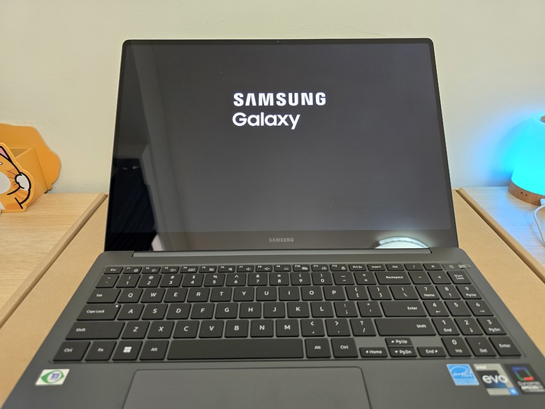 星粉認證的最後拼圖-Galaxy Book3 Pro開箱