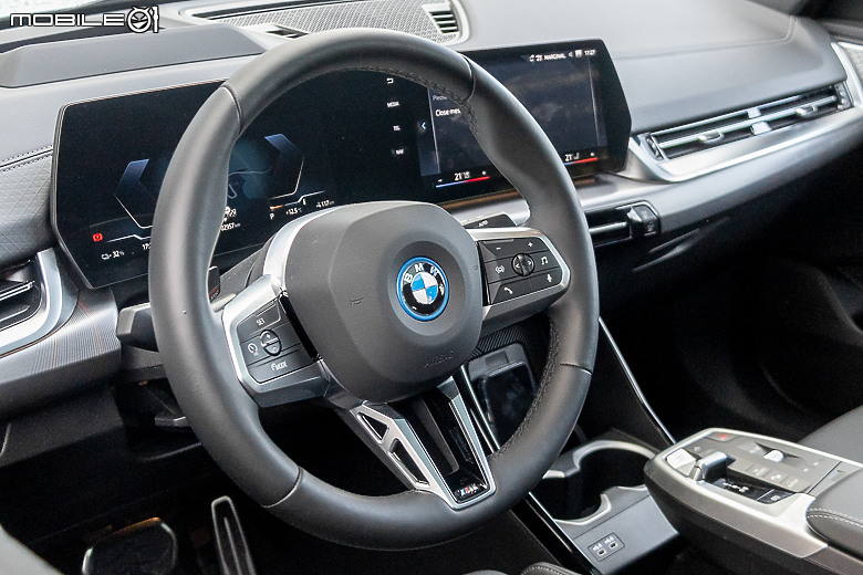 BMW iX2 xDrive30 葡萄牙試駕｜重整旗鼓依舊叛逆，渾身電力再戰跑旅級距！