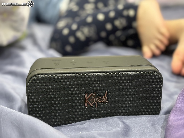 點我看大圖 【小惡魔金龍踏春】Klipsch 古力奇 Klipsch Nashville Music City 攜帶喇叭開箱:24小時連續播放好音樂不中斷 I 高顏質經典設計I 防水防塵IP67戶外使用更安心