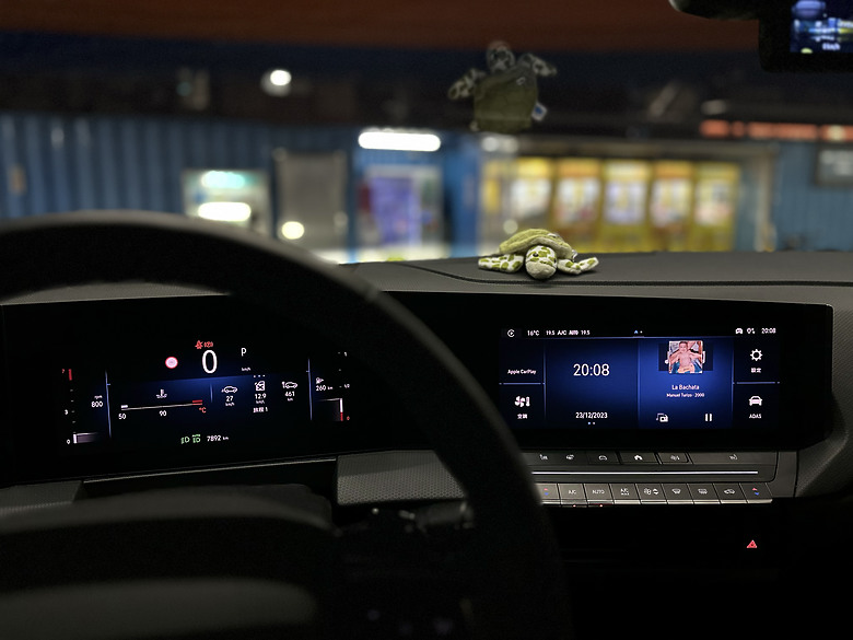 點我看大圖 2023 Opel Astra GS潮流版開箱