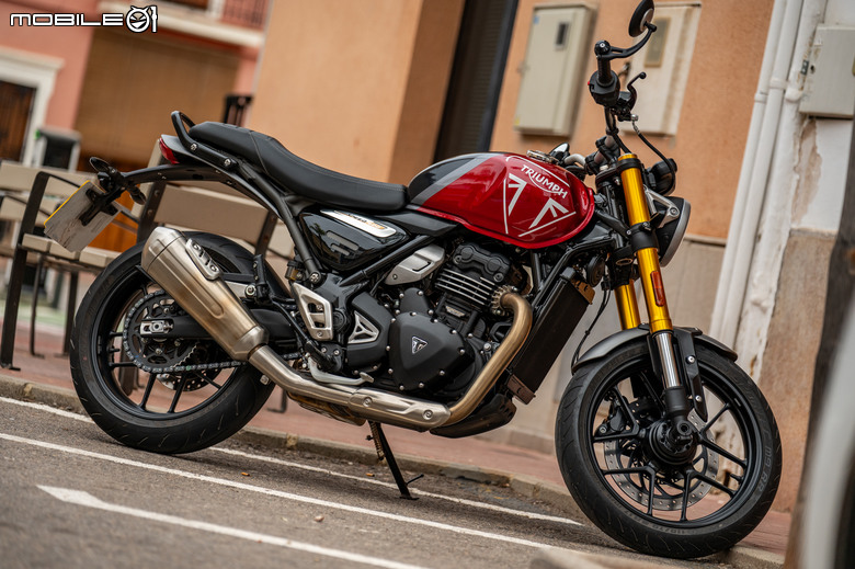 Triumph Speed 400/Scrambler 400 X西班牙試駕|雙生兄弟性格大不同!兩車究竟該怎麼選?