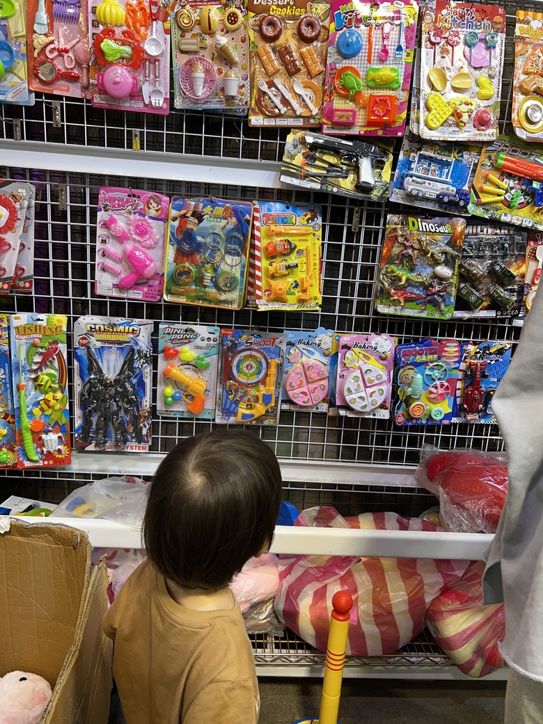 【小惡魔金龍踏春】 劍潭踏青賞圓山飯店之美，士林夜市的夜晚探險