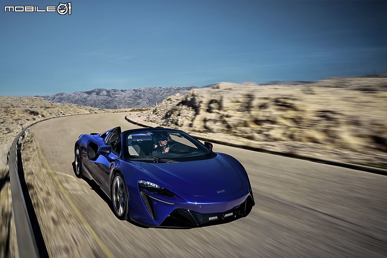 【國內開放接單】McLaren追加發表Artura Spider敞篷車型,新年式動力同步提升至700匹!