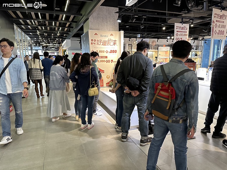 點我看大圖 【小惡魔金龍踏春】城市漫步健行:華山文創園區與三創一日遊