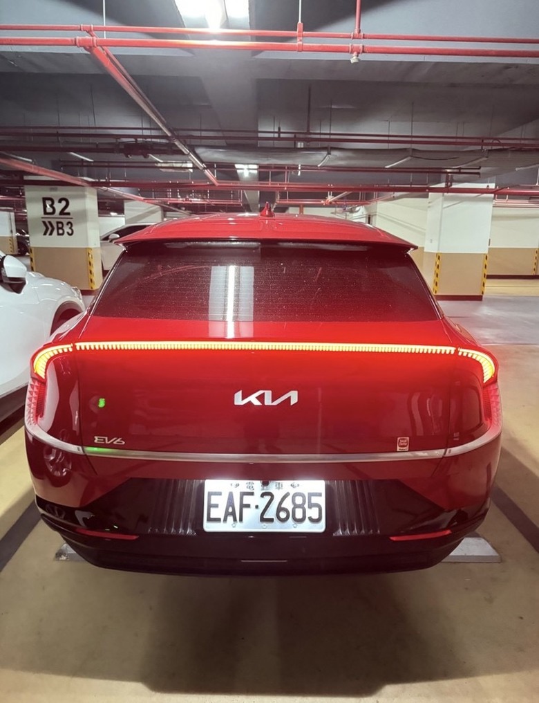 BMW花費實在太兇，養家回歸務實換電動車EV6