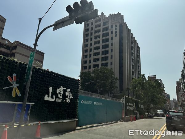 五期最大停車場將歇業，地主曝：要蓋當地最高住宅「國聚之穎」
