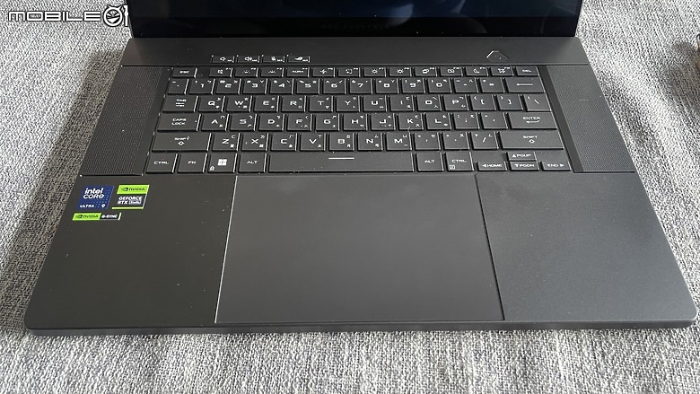 ROG Zephyrus G16 2024 開箱 補充相片