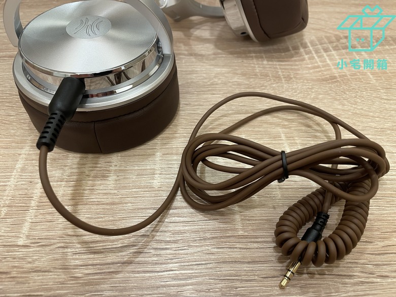 【小宅開箱】OneOdio Studio Pro 30 ，一款可以舒適到忘記配戴了耳機的監聽耳機，高CP值耳機開箱
