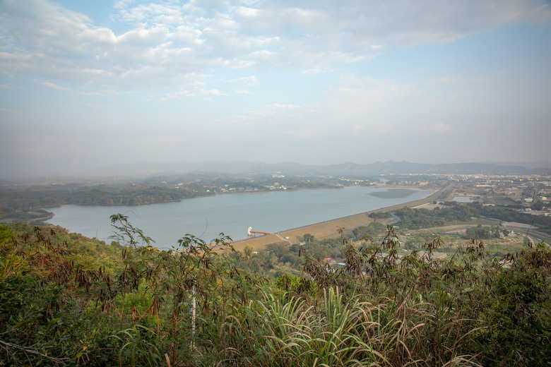 【小惡魔金龍踏春】高雄小崗山健行步道、崗山之眼天空廊道