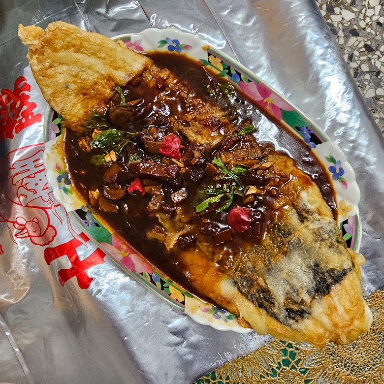 【小惡魔金龍踏春】媽媽傷後的素食年夜飯