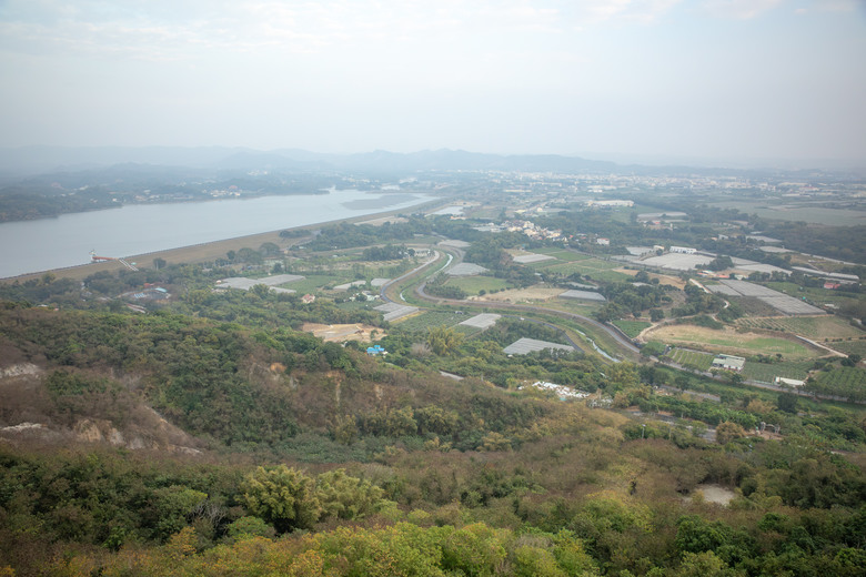 【小惡魔金龍踏春】高雄小崗山健行步道、崗山之眼天空廊道