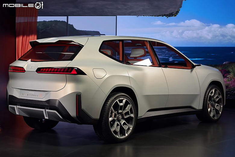 BMW 「Neue Klasse X」 全球首發直擊|滿滿黑科技的全新世代純電 SAV,2025年即將問世!
