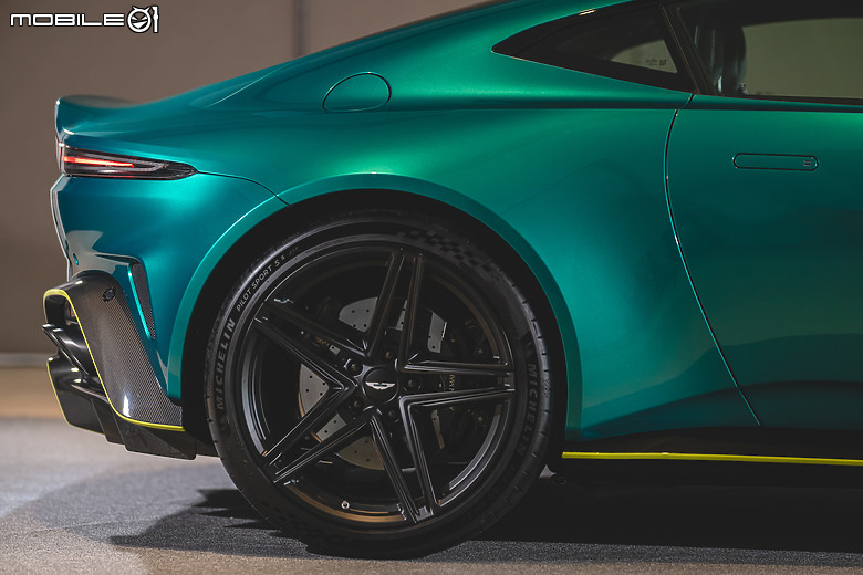 【1168萬元起】設計、科技、動力完整進化,全新Aston Martin Vantage抵台亮相!