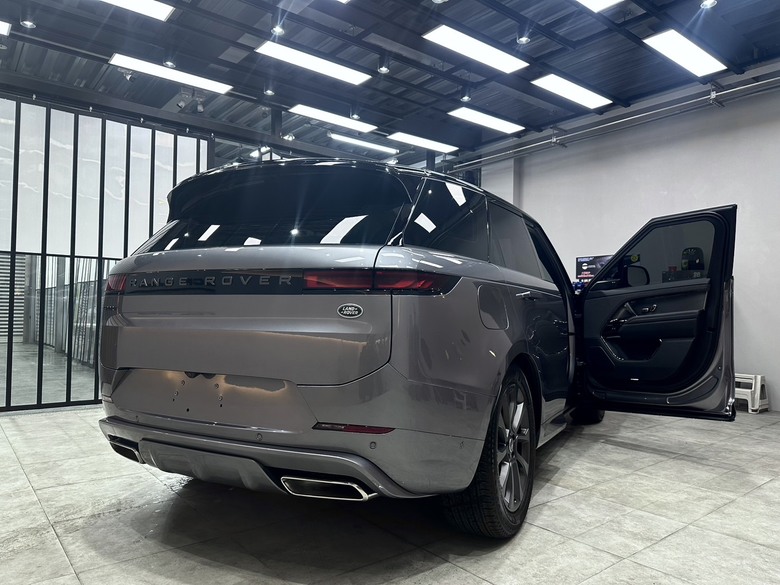 分享：2023年式 Range Rover Sport Dynamic P400