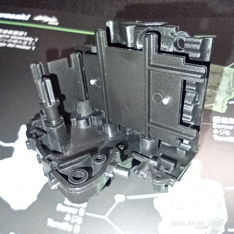 點我看大圖 【模型新手也能輕鬆組 Part1】MENG 1/9 KAWASAKI H2 悅色版 重機模型