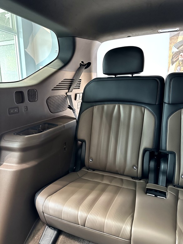 EV9展間賞車分享，最後好像還是得換七人座