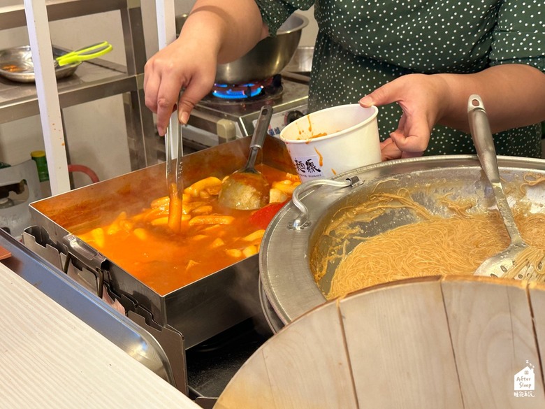 點我看大圖 高雄苓雅|心中麵線_令人滿足的大腸麵線與韓式辣炒年糕