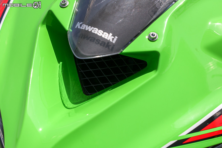 【採訪】KAWASAKI ZX-4RR 正式亮相 建議售價 48.8 萬元預購另有優惠價