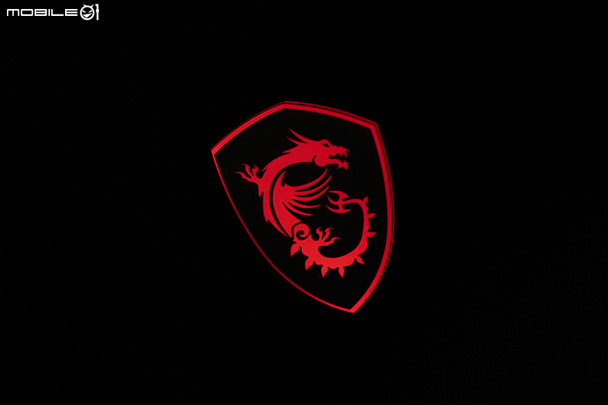 MSI Titan 18 HX A14V 測試報告｜穩坐龍魂電競的旗艦效能王座