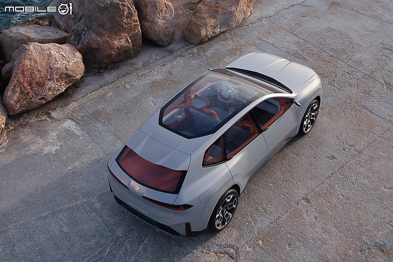 BMW 「Neue Klasse X」 全球首發直擊|滿滿黑科技的全新世代純電 SAV,2025年即將問世!