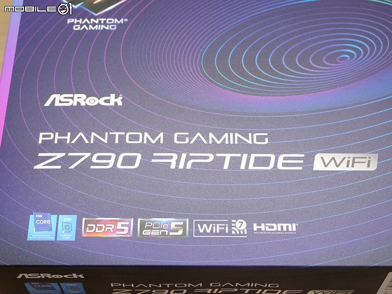 點我看大圖 性價取向擴充性強 Phantom Gaming Z790 Riptide WiFi 開箱
