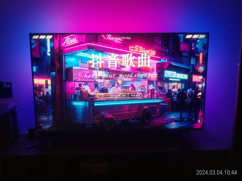 Ambilight (流光溢彩)初體驗（PHILIPS-55PUH8528）