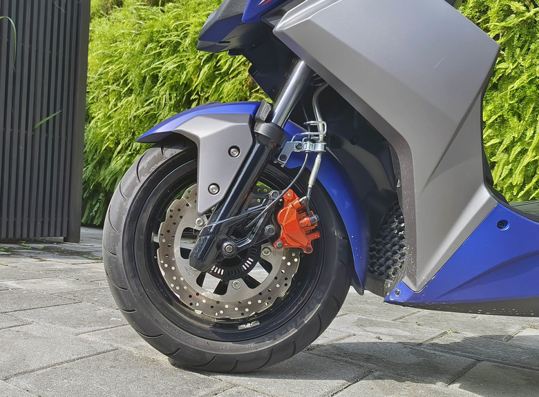 白牌身黃牌魂!Aeonmotor STR 250 ABS特仕版之簡單開箱分享