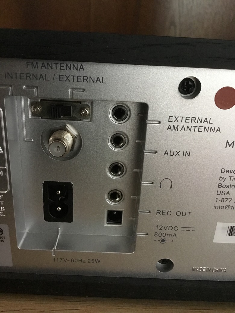 遲來的開箱 Tivoli Audio MODEL ONE BT