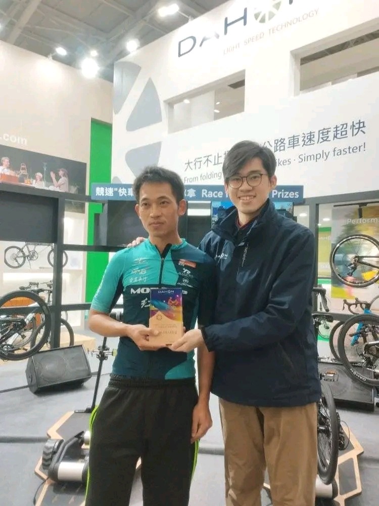 點我看大圖 謝謝大家幫我找回單車,當我人生不如意,靠單車翻轉台灣阿甘正傳學習阿甘精神,也感謝台灣媒體幫我採訪感動故事
