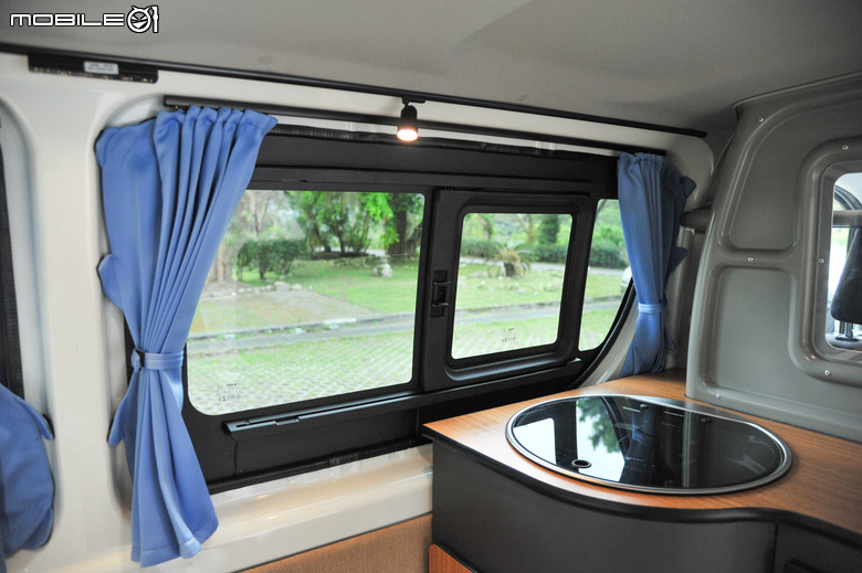 Toyota Hiace Camping 露營車試駕體驗｜展現大空間優勢、輕鬆露營沒煩惱！