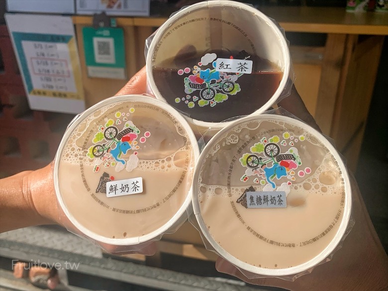 點我看大圖 以純炭火現烤吐司為主打的早午餐,口味多樣選擇豐富,甜果醬系列