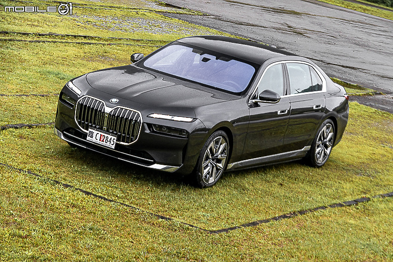 BMW i7 eDrive50 試駕|讓層峰買家想來電的尊榮旗艦