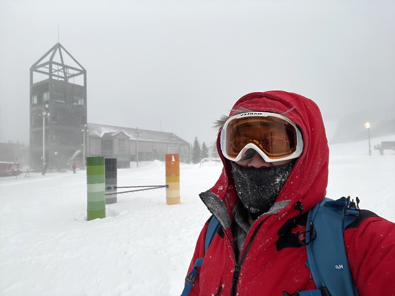 點我看大圖 <日本>2023全家人解封日本行~星野磐梯山滑雪 夜晚比白天更美