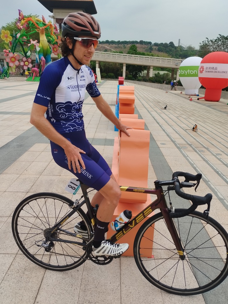 點我看大圖 謝謝大家幫我找回單車,當我人生不如意,靠單車翻轉台灣阿甘正傳學習阿甘精神,也感謝台灣媒體幫我採訪感動故事