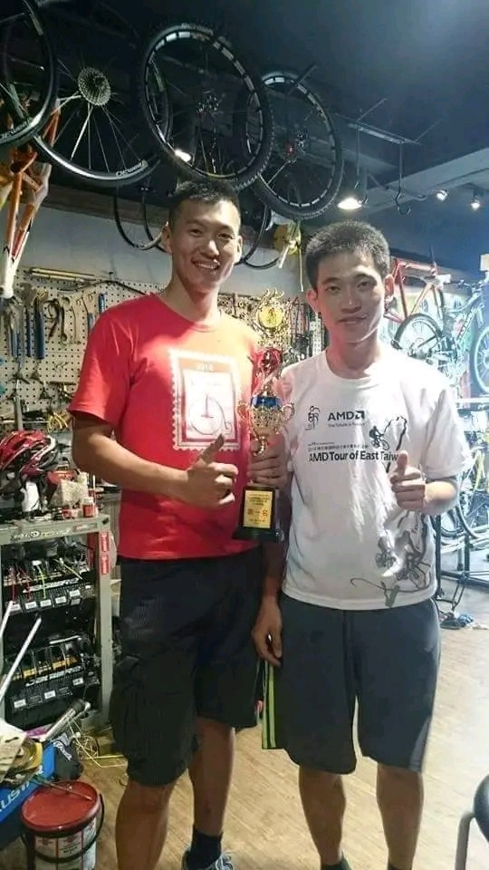 點我看大圖 謝謝大家幫我找回單車,當我人生不如意,靠單車翻轉台灣阿甘正傳學習阿甘精神,也感謝台灣媒體幫我採訪感動故事