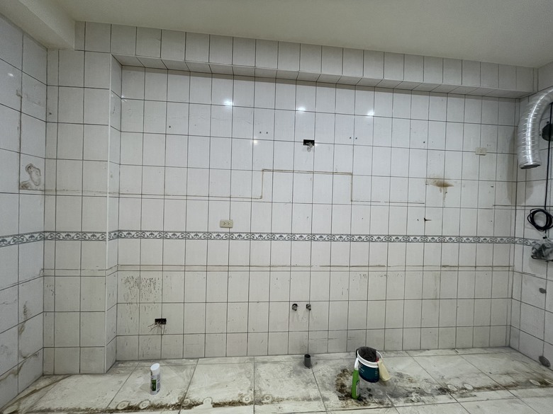 廚具拆除後的黏膠處理