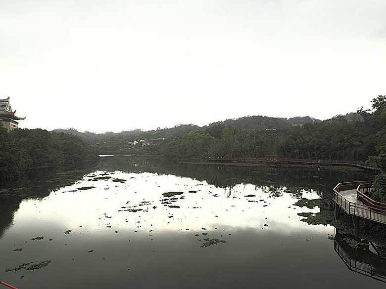 峨眉湖步道、細茅埔吊橋、富興老街、大自然文化世界、世界幸福咖啡總店-快樂咖啡坊,外掛關西一銀麵 — 浪漫臺三線之新竹峨眉湖半日行旅