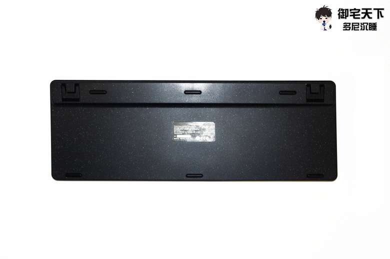 開箱｜【Targus 泰格斯】EcoSmart&trade; 鍵盤（AKB868US） - 配置太陽能板體驗光的力量，超推薦放辦公室的高級鍵盤！