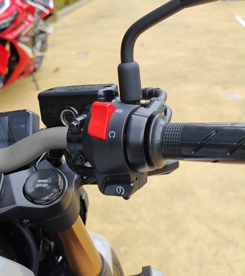 2024 CBR650R/CB650R新舊款比較