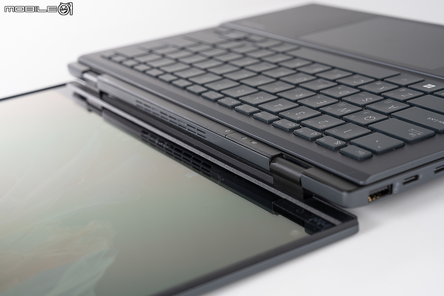 ASUS Zenbook DUO (2024) UX8406 測試報告|保有最佳行動效能與續航的雙螢幕筆電