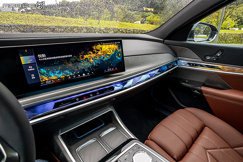 BMW i7 eDrive50 試駕｜讓層峰買家想來電的尊榮旗艦