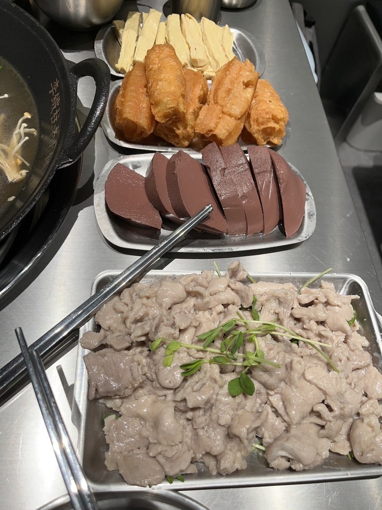 【永和推薦】李鐵柱重慶老火鍋，好吃辣口不辣胃